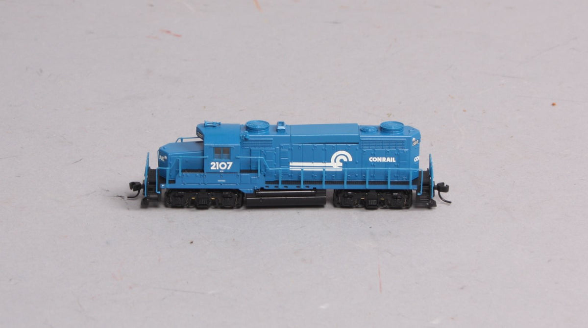 Walthers 920-80045 N Scale Conrail GP-20 Diesel Engine #2107