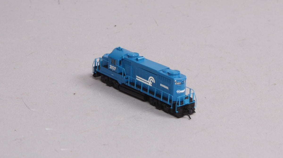 Walthers 920-80045 N Scale Conrail GP-20 Diesel Engine #2107