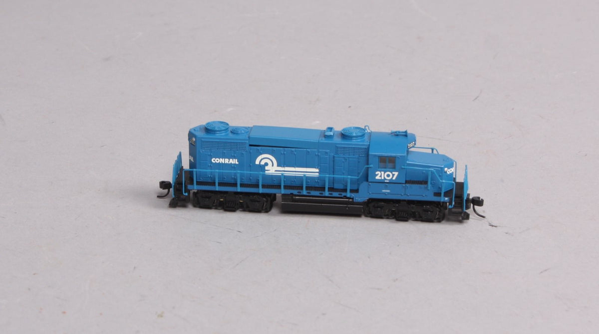 Walthers 920-80045 N Scale Conrail GP-20 Diesel Engine #2107
