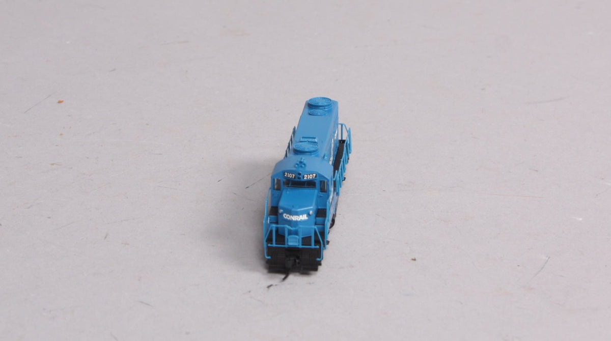 Walthers 920-80045 N Scale Conrail GP-20 Diesel Engine #2107