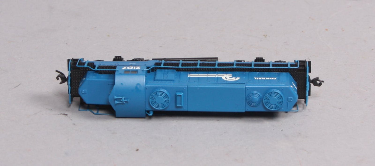 Walthers 920-80045 N Scale Conrail GP-20 Diesel Engine #2107