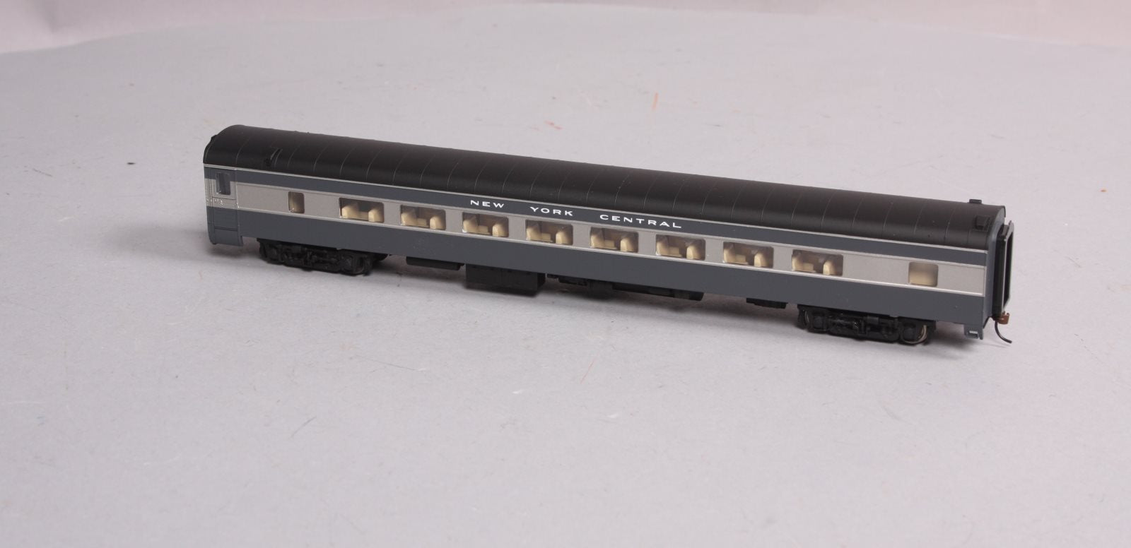 Walthers 932-16781 HO NYC/Detroit Pullman-Standard 64-Seat Coach LN/Box