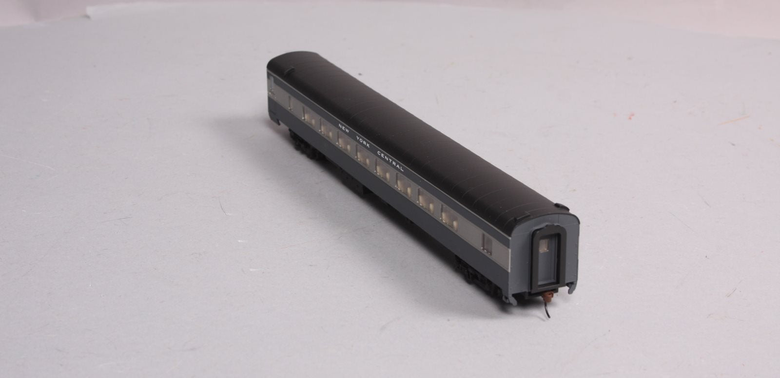 Walthers 932-16781 HO NYC/Detroit Pullman-Standard 64-Seat Coach LN/Box