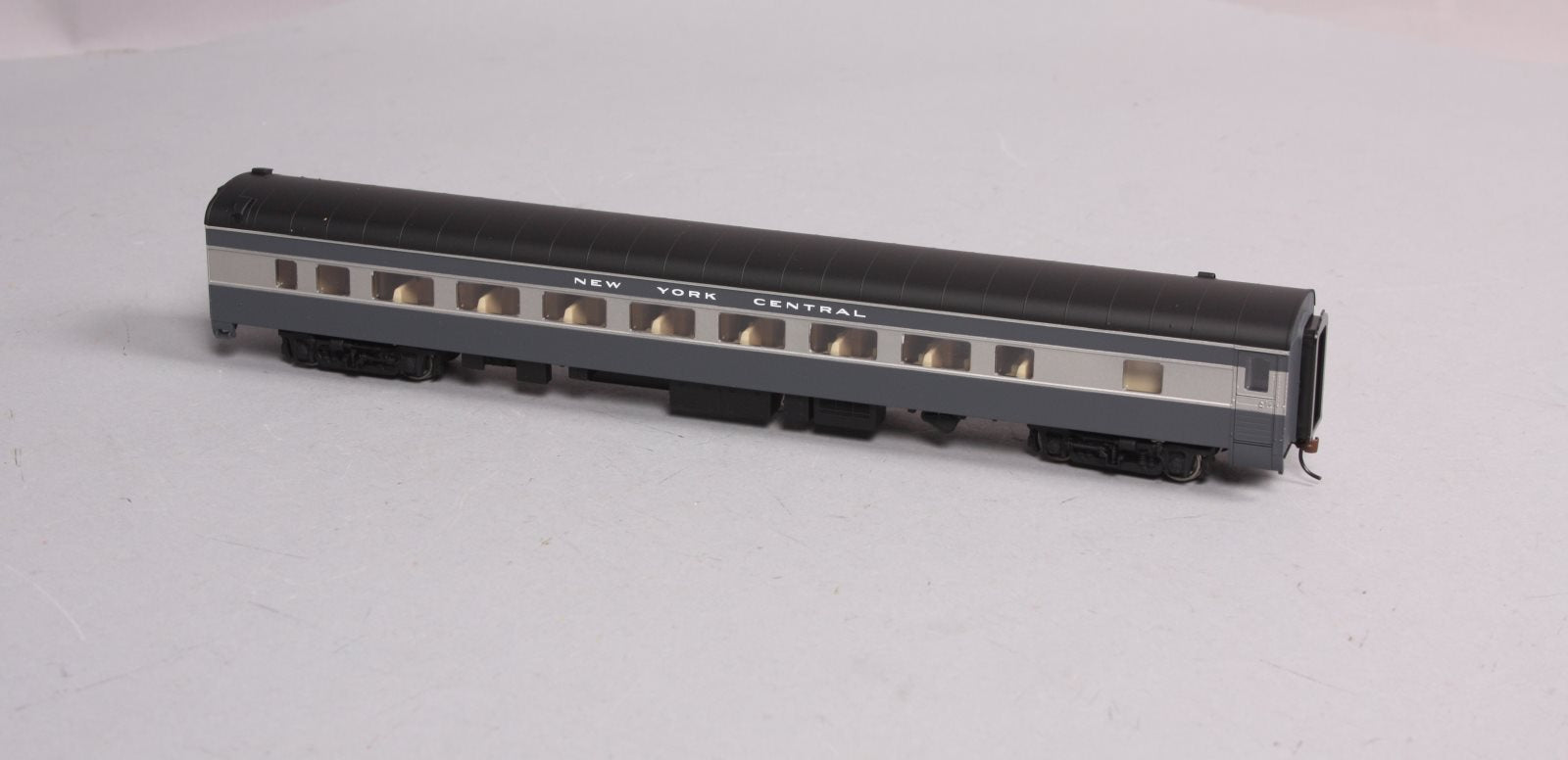Walthers 932-16781 HO NYC/Detroit Pullman-Standard 64-Seat Coach LN/Box