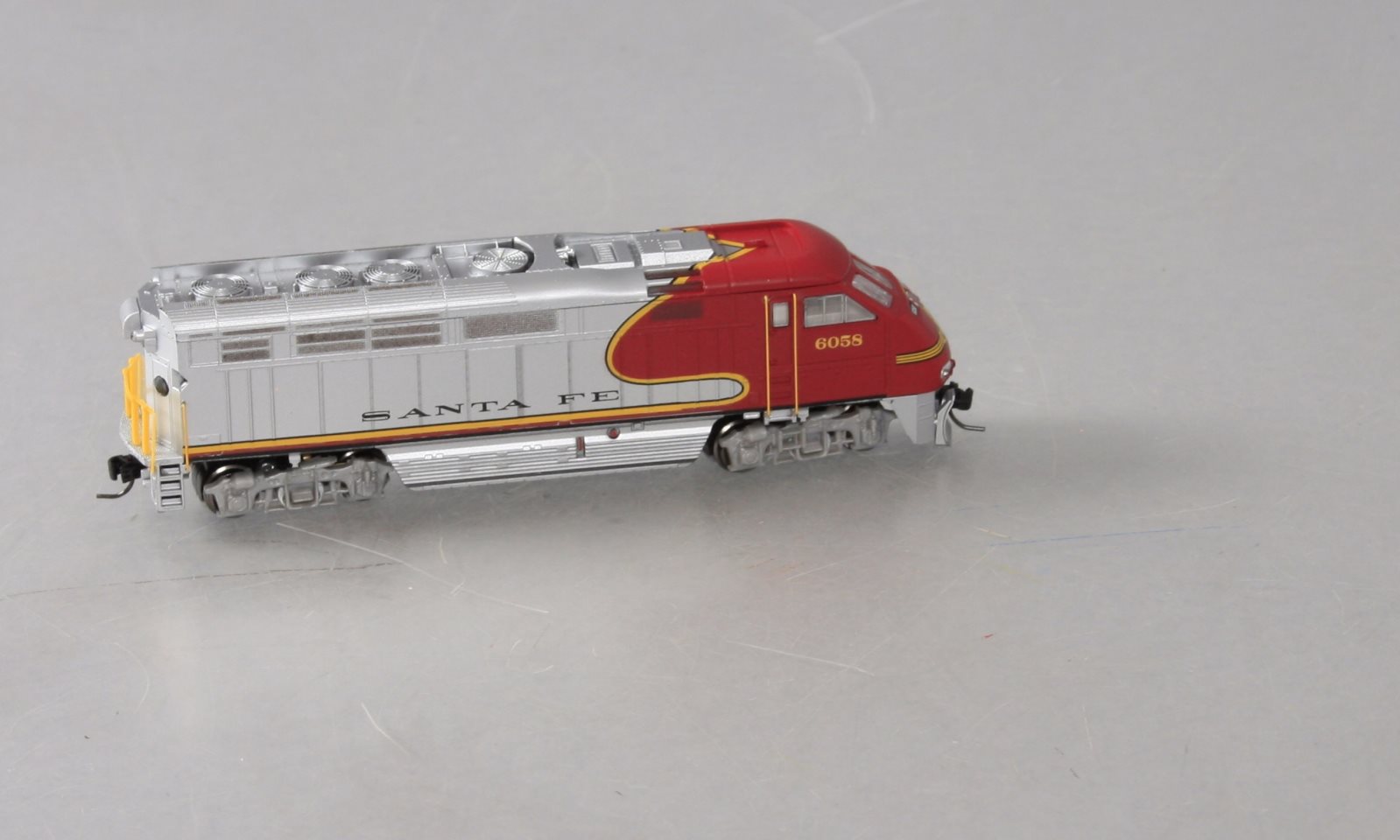 Athearn 23776 N Scale Santa Fe F59PHI Diesel Locomotive with DCC & Sound LN/Box