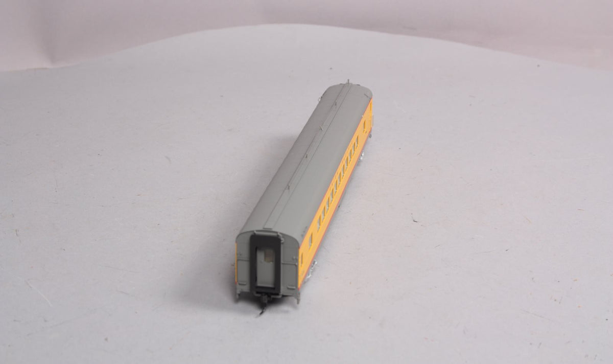 Walthers 932-9530 HO Scale Union Pacific Cities Series ACF Coach Car LN/Box