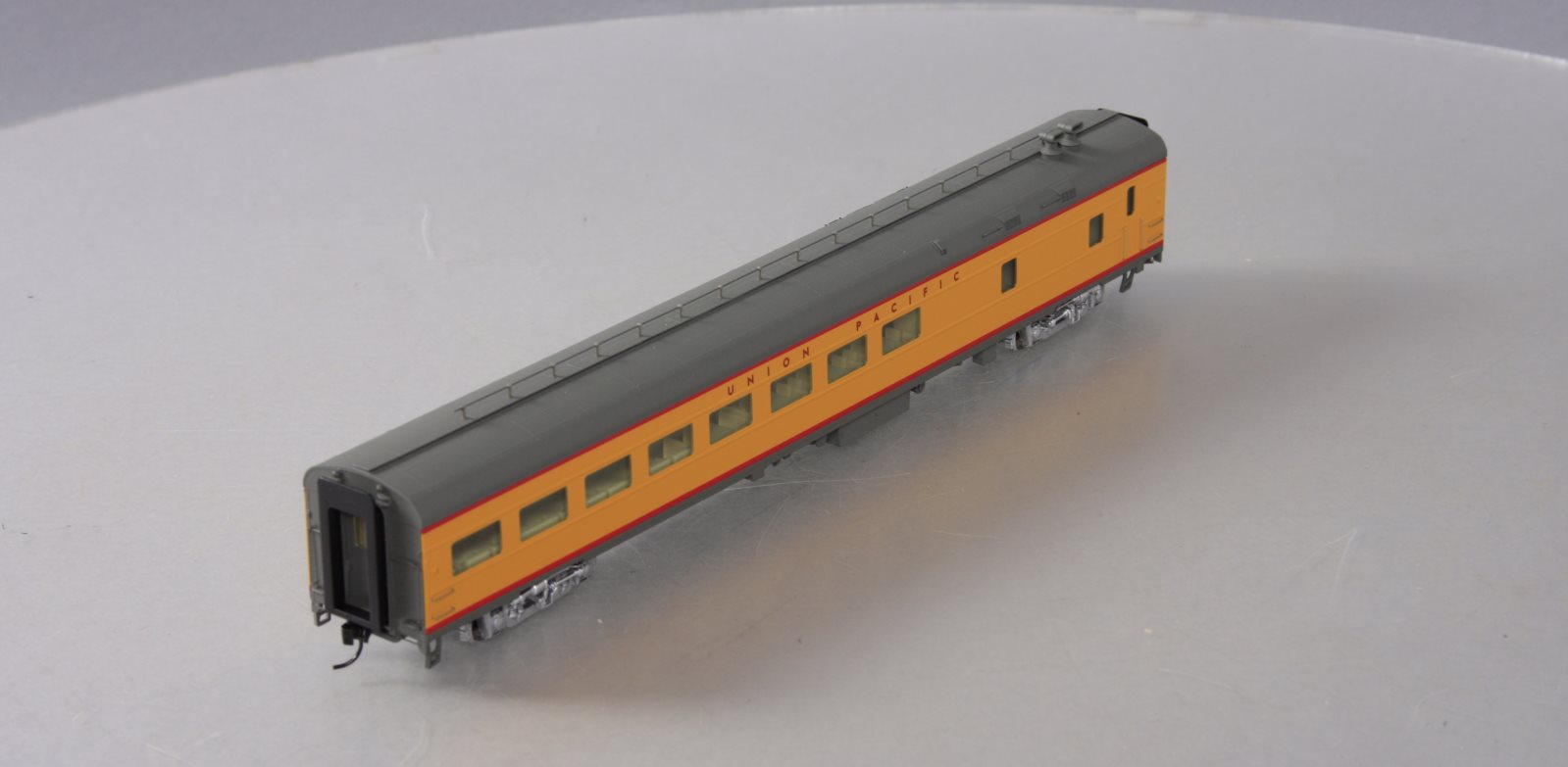Walthers 932-9550 HO Scale Union Pacific Cities Series ACF Café-Lounge Car LN/Box
