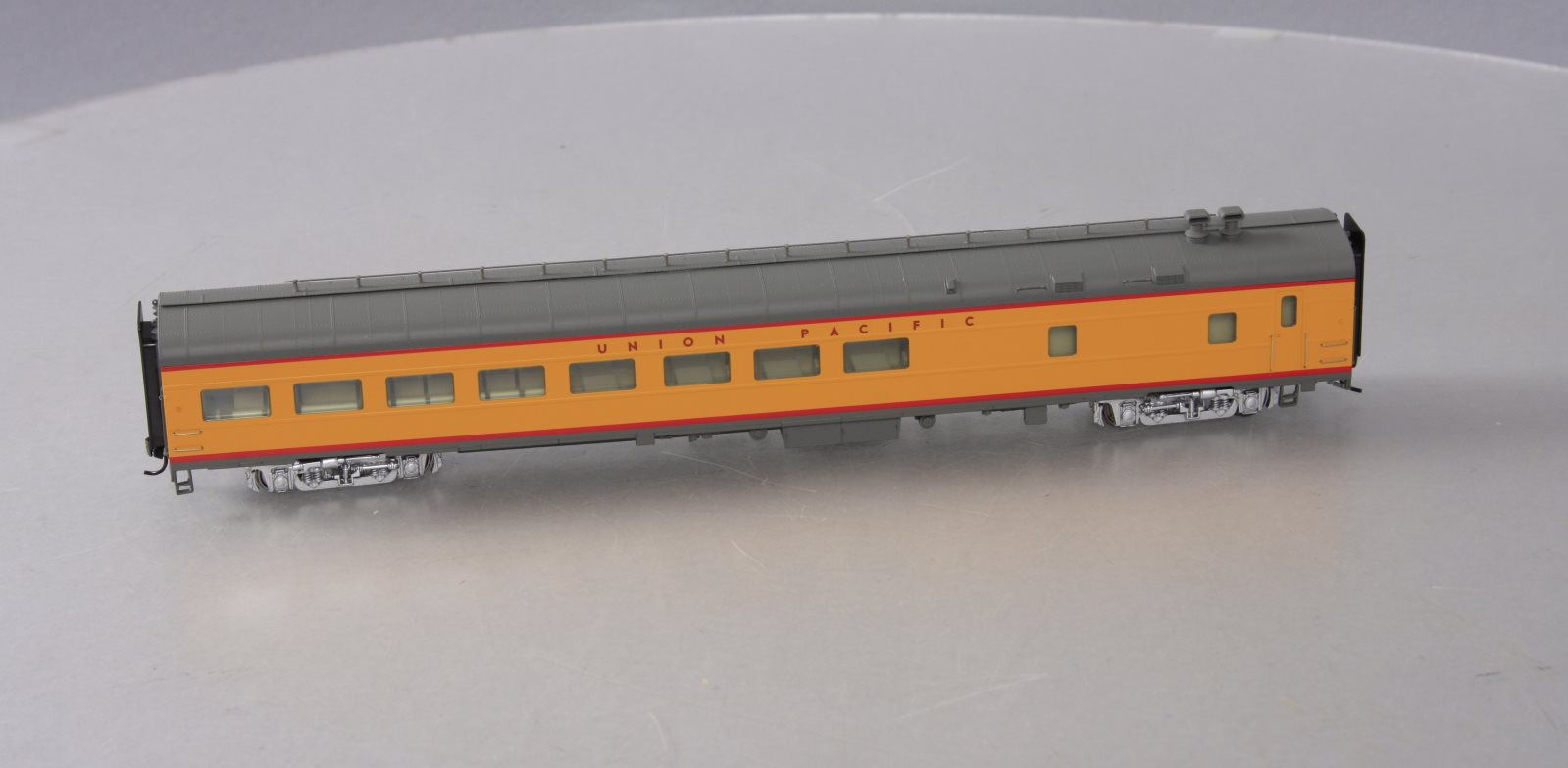Walthers 932-9550 HO Scale Union Pacific Cities Series ACF Café-Lounge Car LN/Box