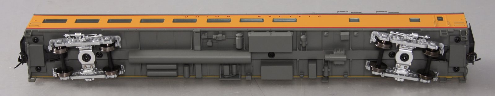 Walthers 932-9550 HO Scale Union Pacific Cities Series ACF Café-Lounge Car LN/Box