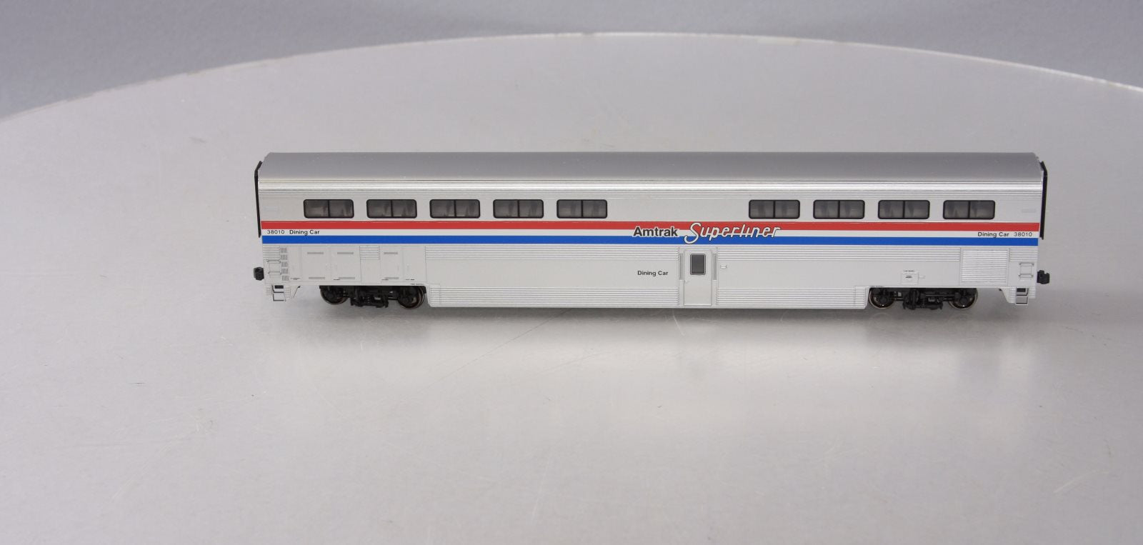 Kato 35-6071 HO Scale Amtrak Superliner Ph III Diner #38010