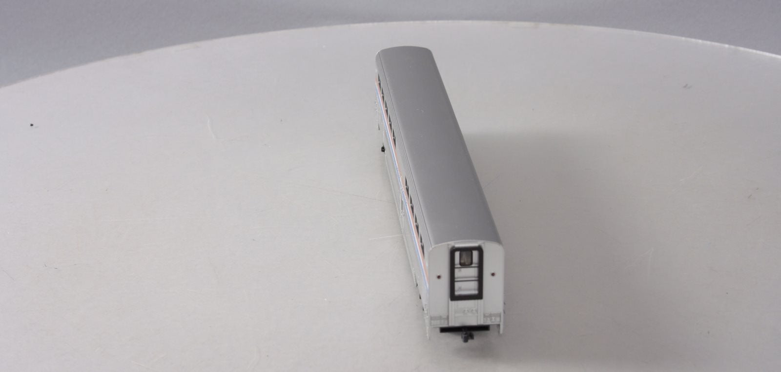 Kato 35-6071 HO Scale Amtrak Superliner Ph III Diner #38010