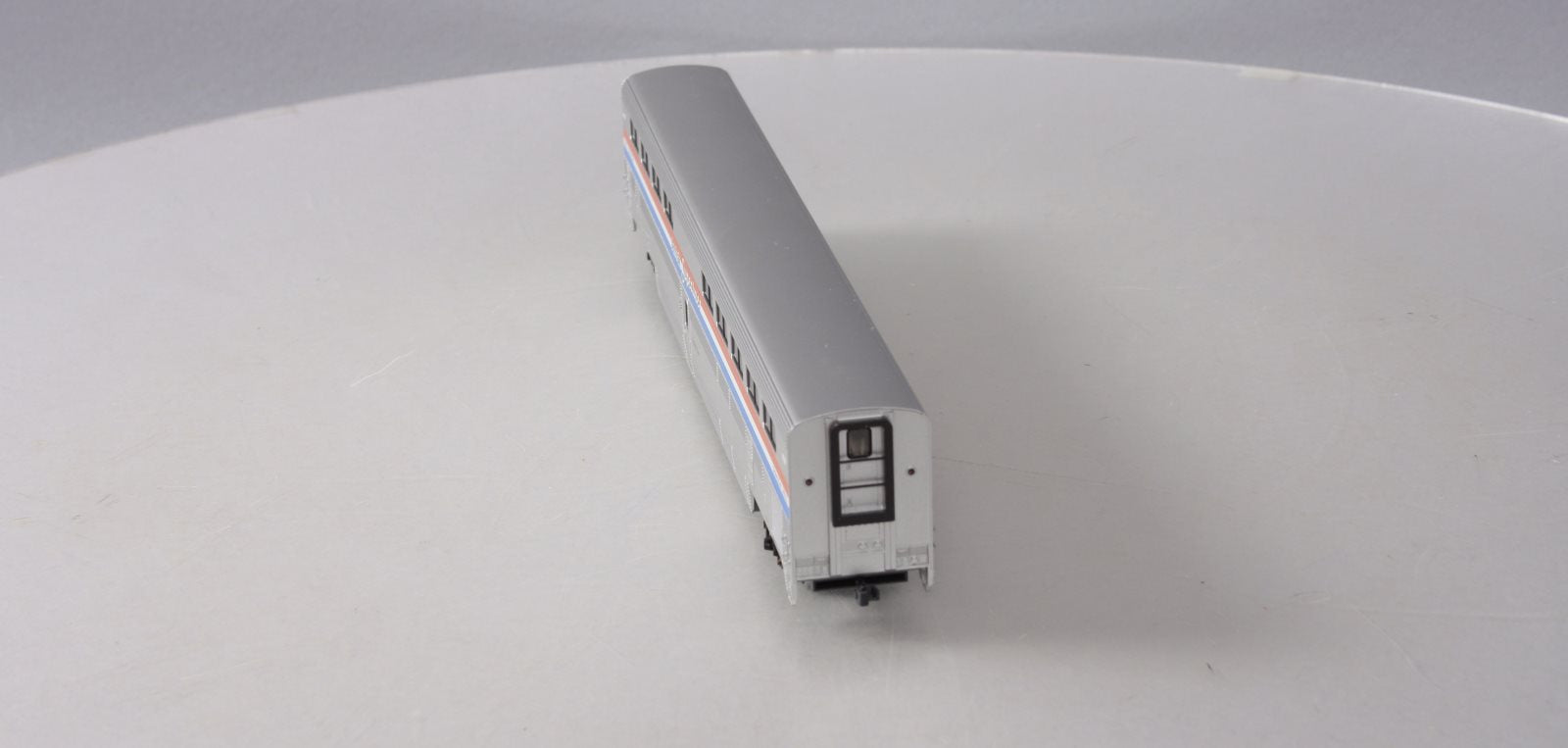Kato 35-6071 HO Scale Amtrak Superliner Ph III Diner #38010
