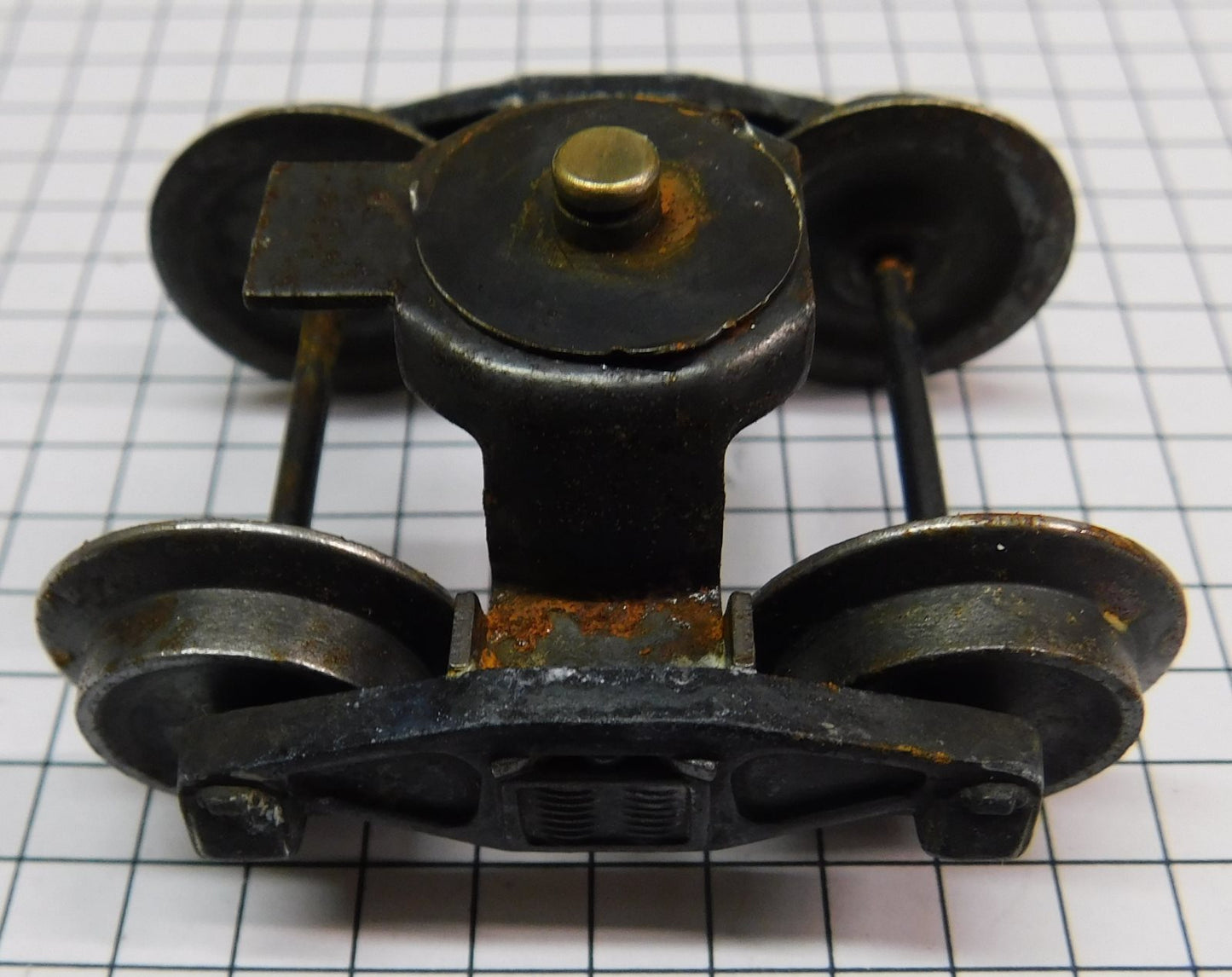 Lionel PT-1 Staple End Freight Car Basic Truck with Washer & Pivot Stud