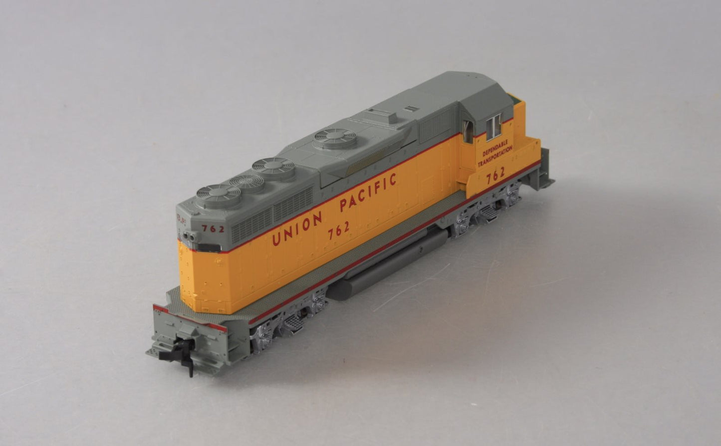 Kato 37-02D HO Scale Union Pacific EMD GP35 Phase 1a Diesel Locomotive #762 LN/Box