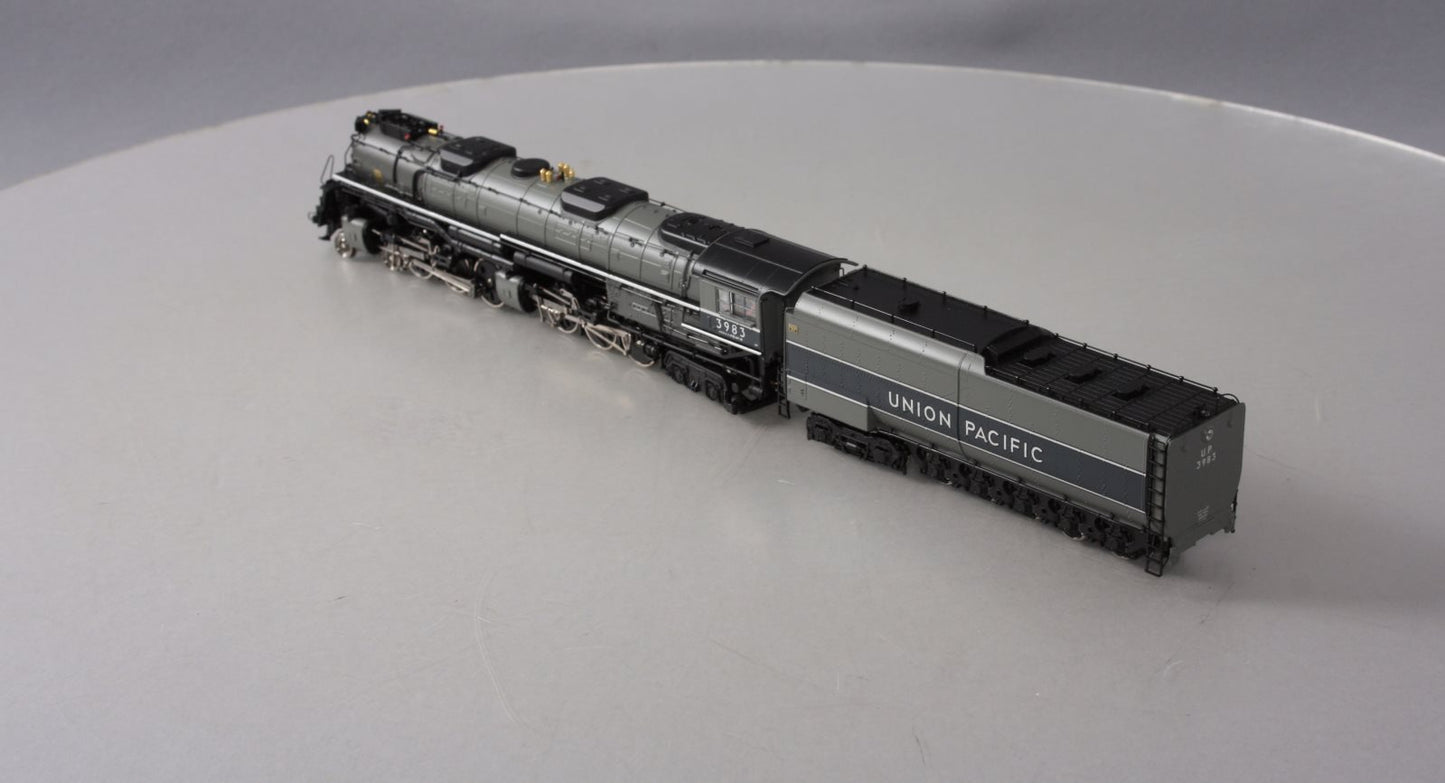 MTH 80-3159-1 Union Pacific HO Scale 4-6-6-4 Gray Challenger #3983