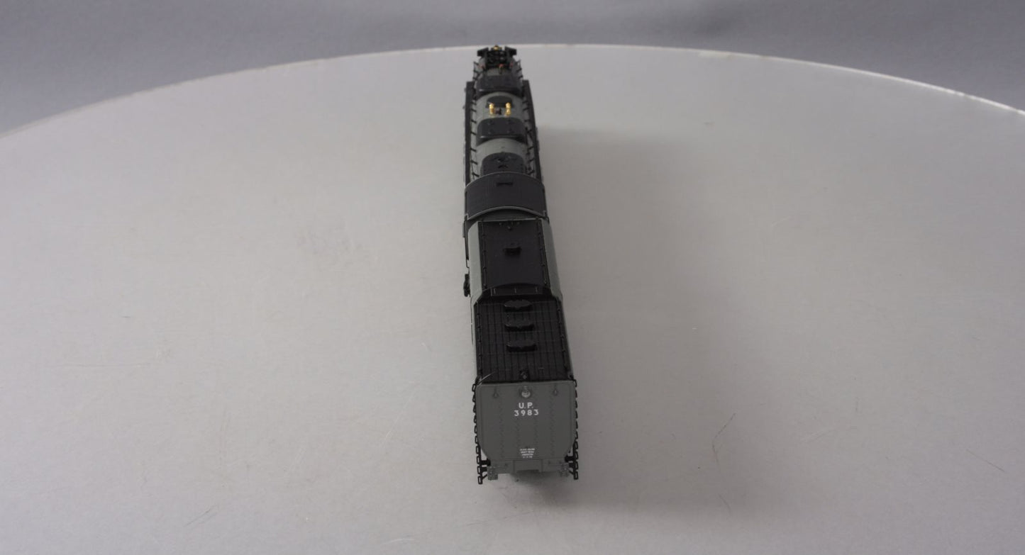 MTH 80-3159-1 Union Pacific HO Scale 4-6-6-4 Gray Challenger #3983