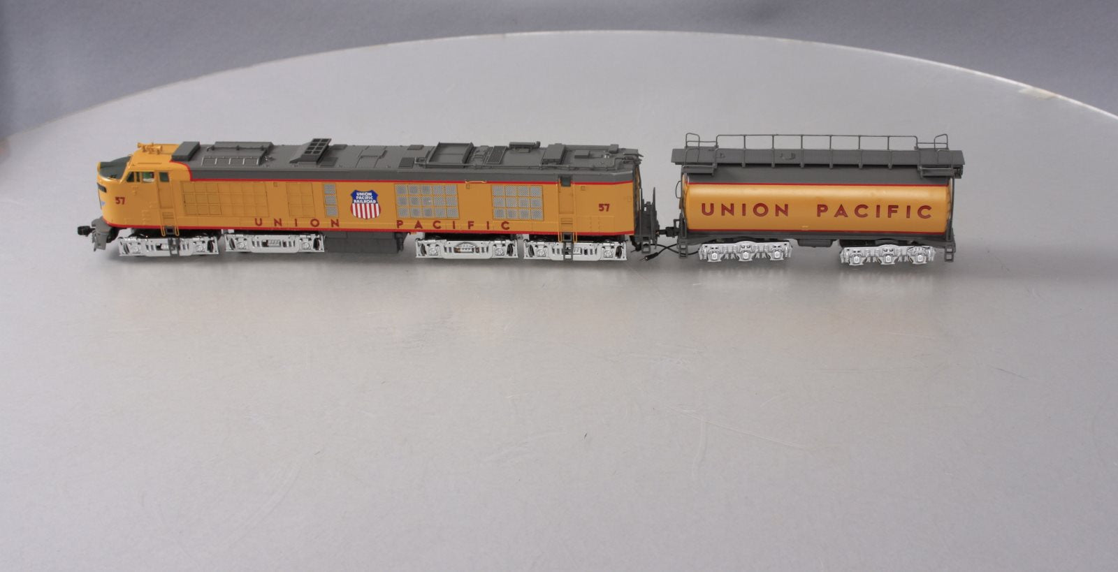 MTH 80-2131-1 HO Union Pacific 4500hp Gas Turbine & Tender Set w/PS 3.0 #57