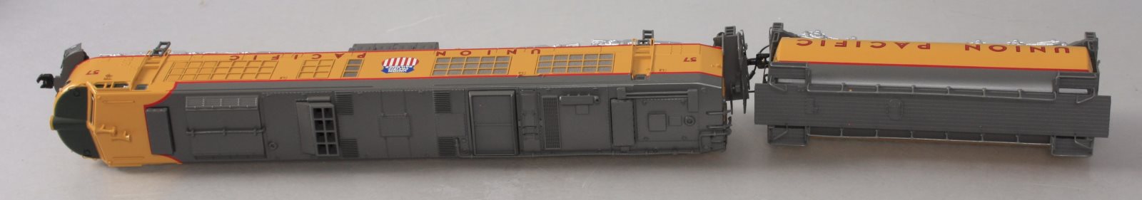 MTH 80-2131-1 HO Union Pacific 4500hp Gas Turbine & Tender Set w/PS 3.0 #57