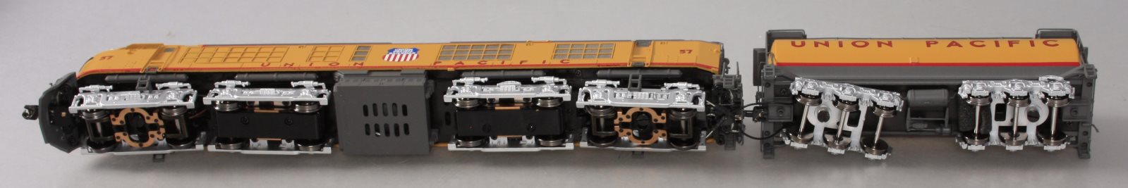MTH 80-2131-1 HO Union Pacific 4500hp Gas Turbine & Tender Set w/PS 3.0 #57