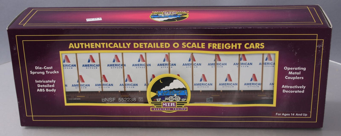 MTH 20-98659 BNSF Flat Car w/Bulkheads w/Covered Wood Load V2