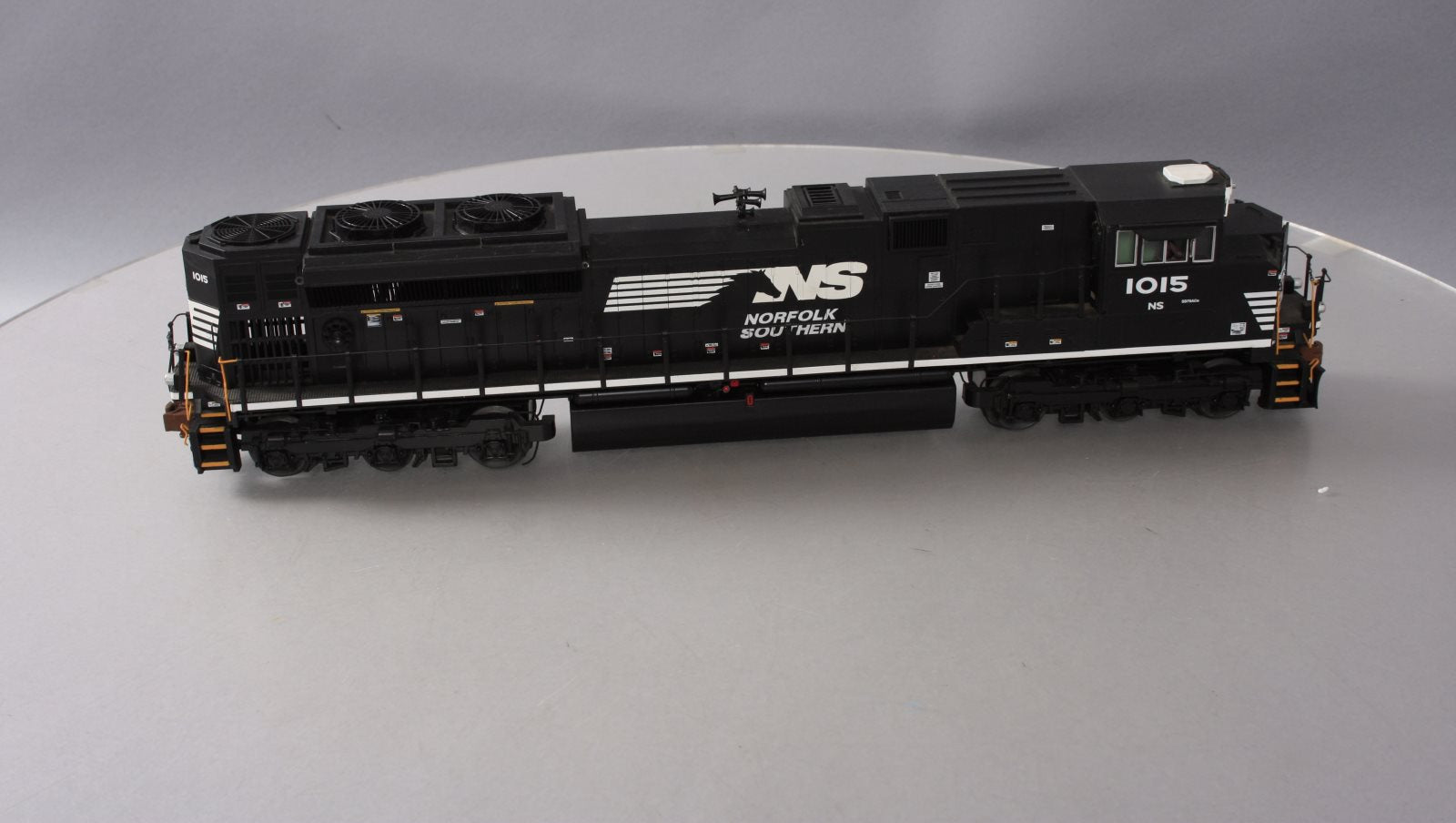MTH 20-20218-3 Norfolk Southern SD70ACE Non-Powered Diesel Engine #1015
