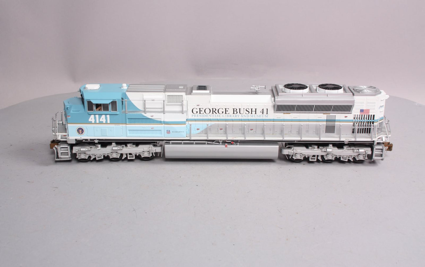 MTH 20-2828-1 O George H. Bush SD70ACe Diesel Engine w/PS 2.0 #4141 (Hi-Rail)
