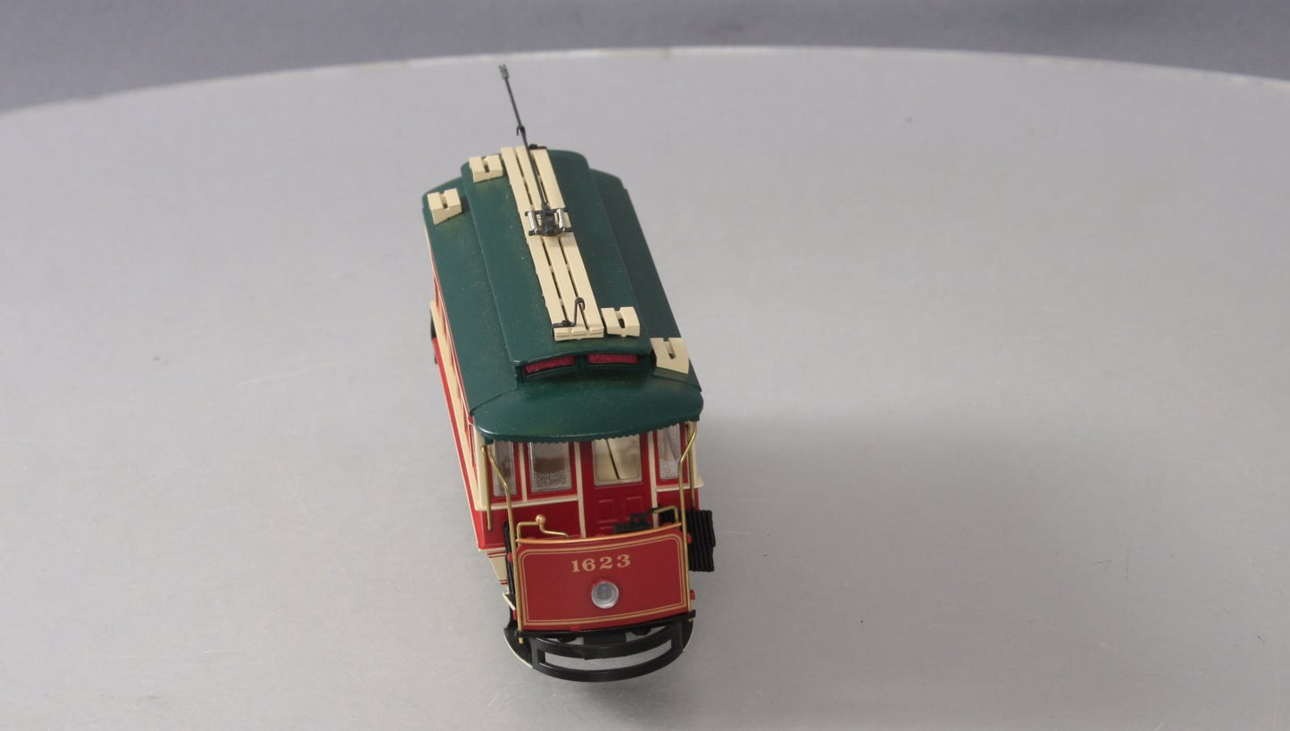 Bachmann Spectrum 25127 On30 Scale Closed Christmas Street Car NIB