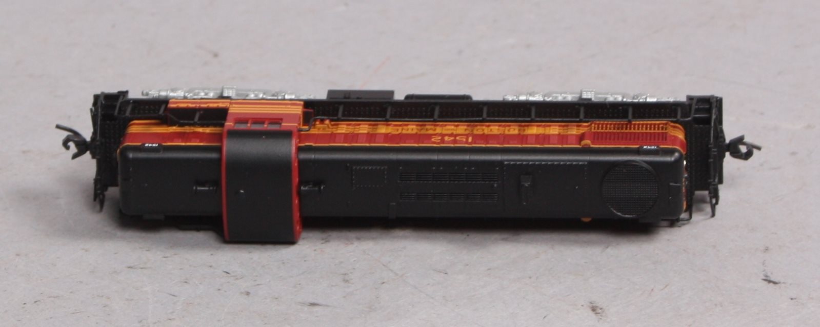 Atlas 40003041 N Boston & Maine RS-3 Locomotives (Maroon/Gold) #1542