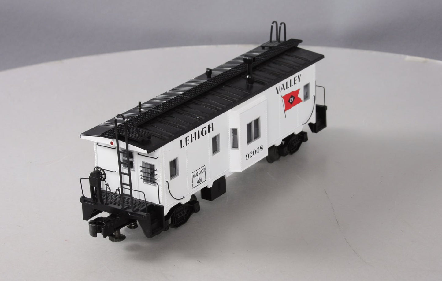 MTH 20-91229 Lehigh Valley Bay Window Caboose #92008 EX/Box