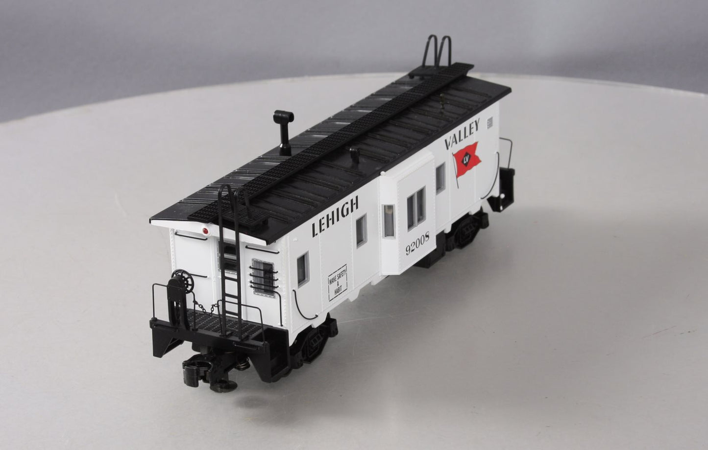 MTH 20-91229 Lehigh Valley Bay Window Caboose #92008 EX/Box