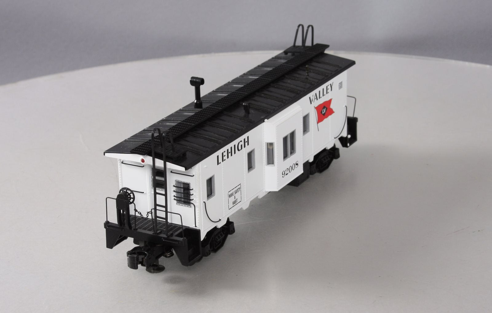 MTH 20-91229 Lehigh Valley Bay Window Caboose #92008 EX/Box