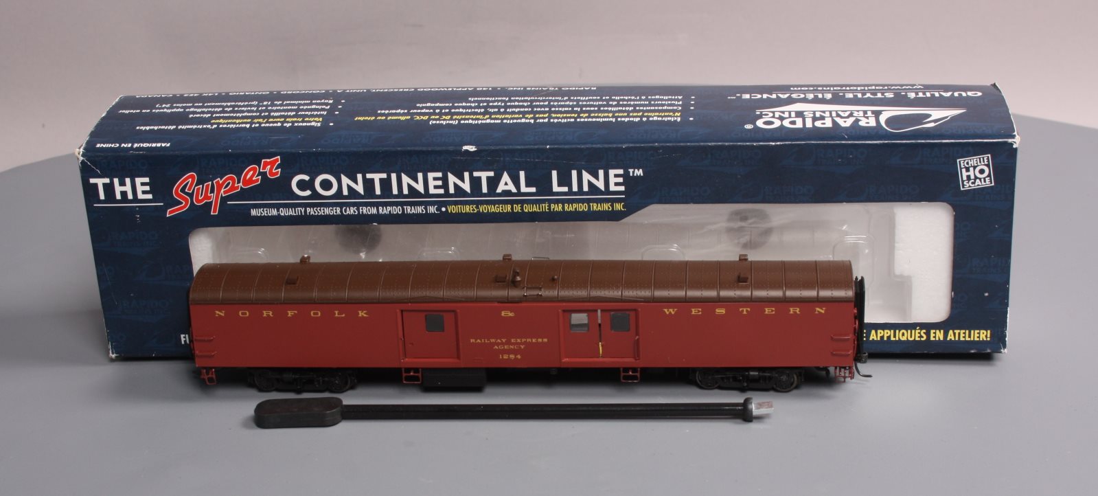 Rapido Trains 106152 HO Norfolk & Western 73' 6