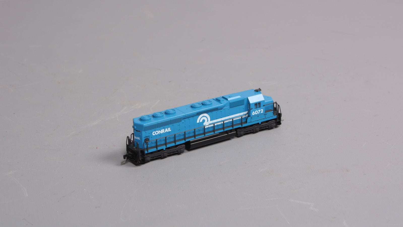 Kato 176-315 N Scale Conrail SD-45 Diesel Locomotive #6072 LN/Box