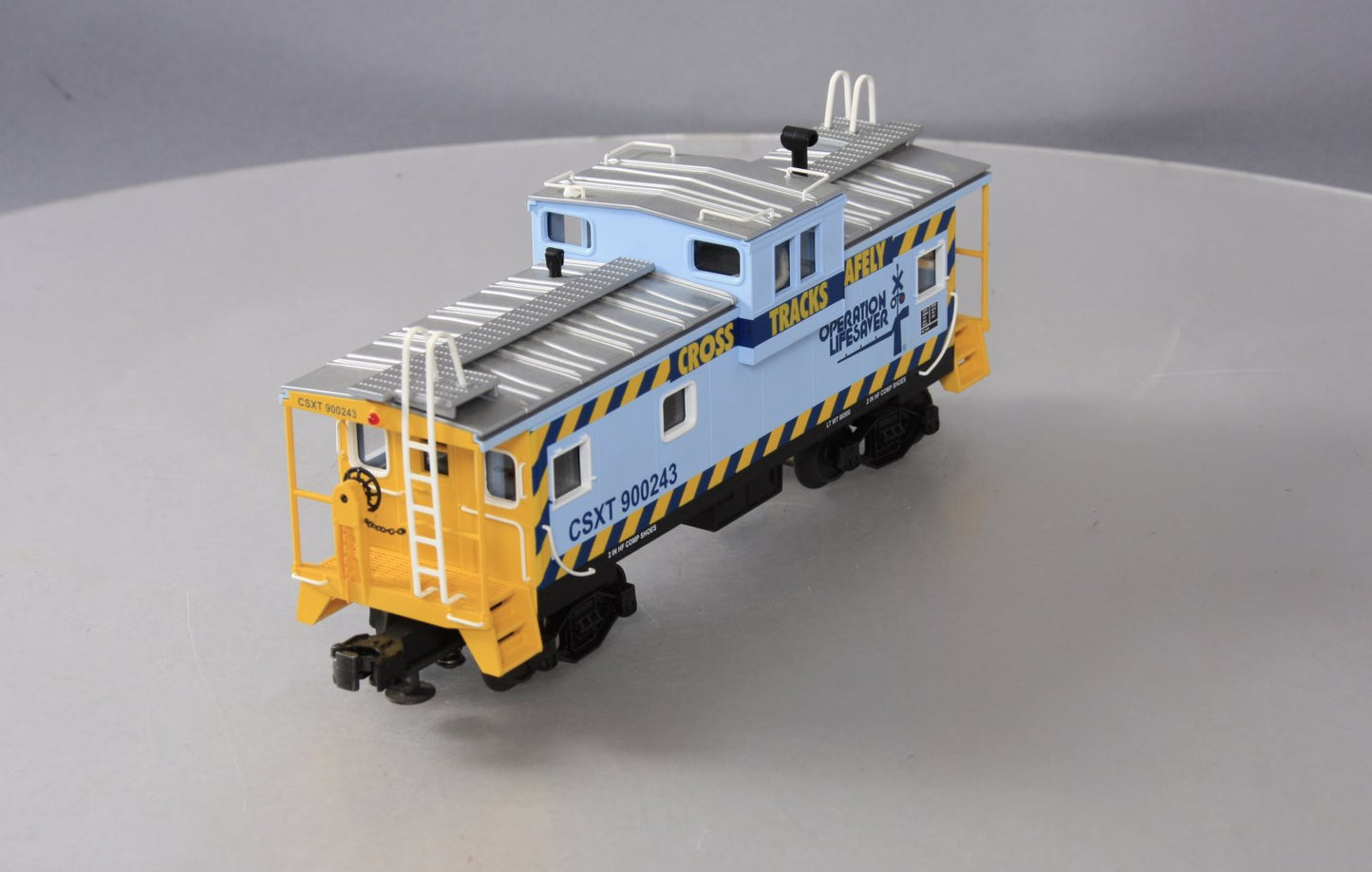 MTH 20-91061 CSX Extended Vision Illuminated Caboose #900243 LN/Box