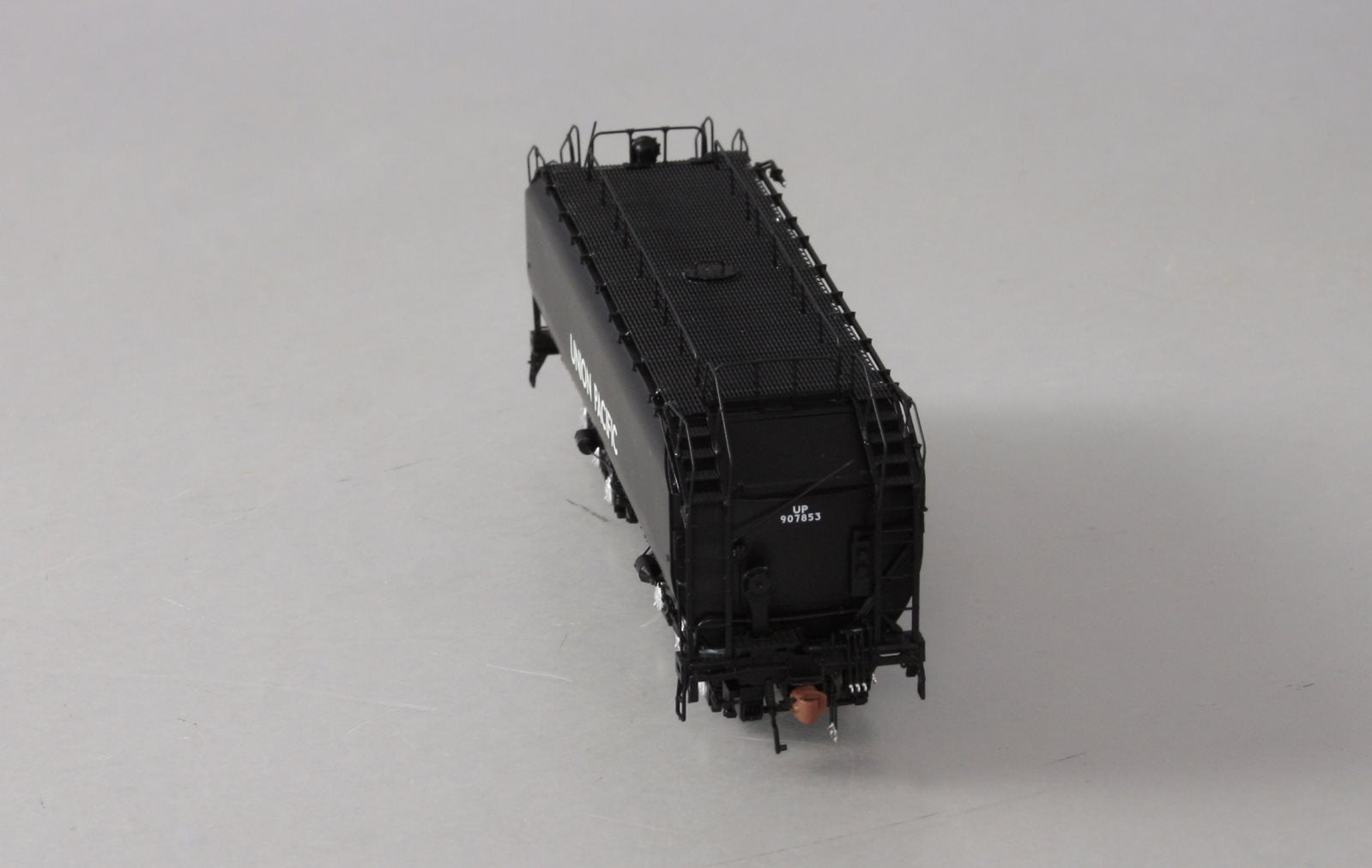 Scale Trains SXT30018 HO Scale Union Pacific Early Water Tender #907853