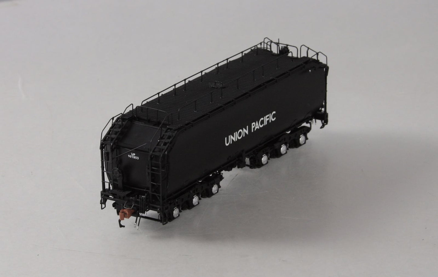 Scale Trains SXT30018 HO Scale Union Pacific Early Water Tender #907853