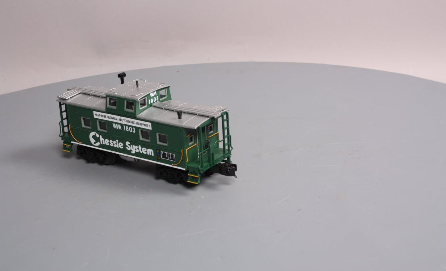 MTH 20-91343 STEEL CABOOSE - CENTER CUPOLA CHESSIE