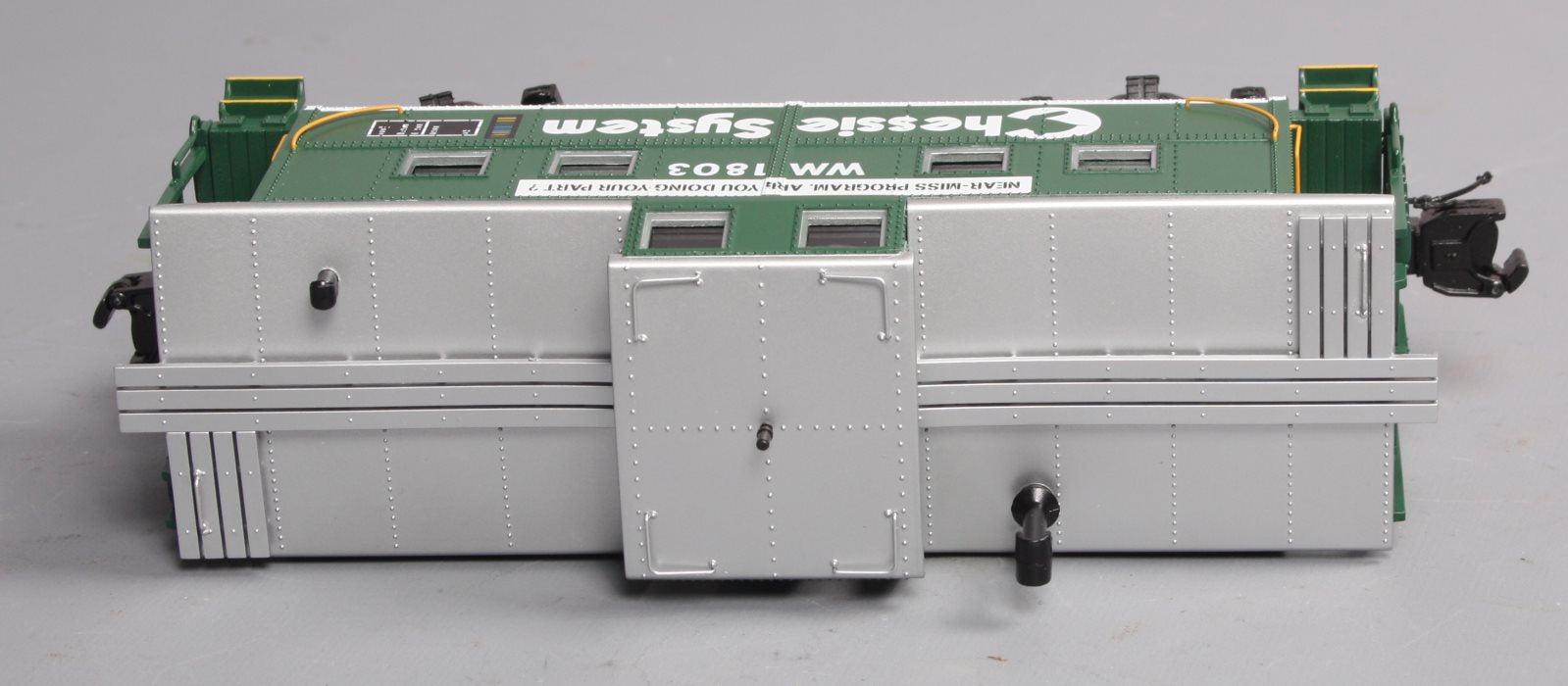 MTH 20-91343 STEEL CABOOSE - CENTER CUPOLA CHESSIE