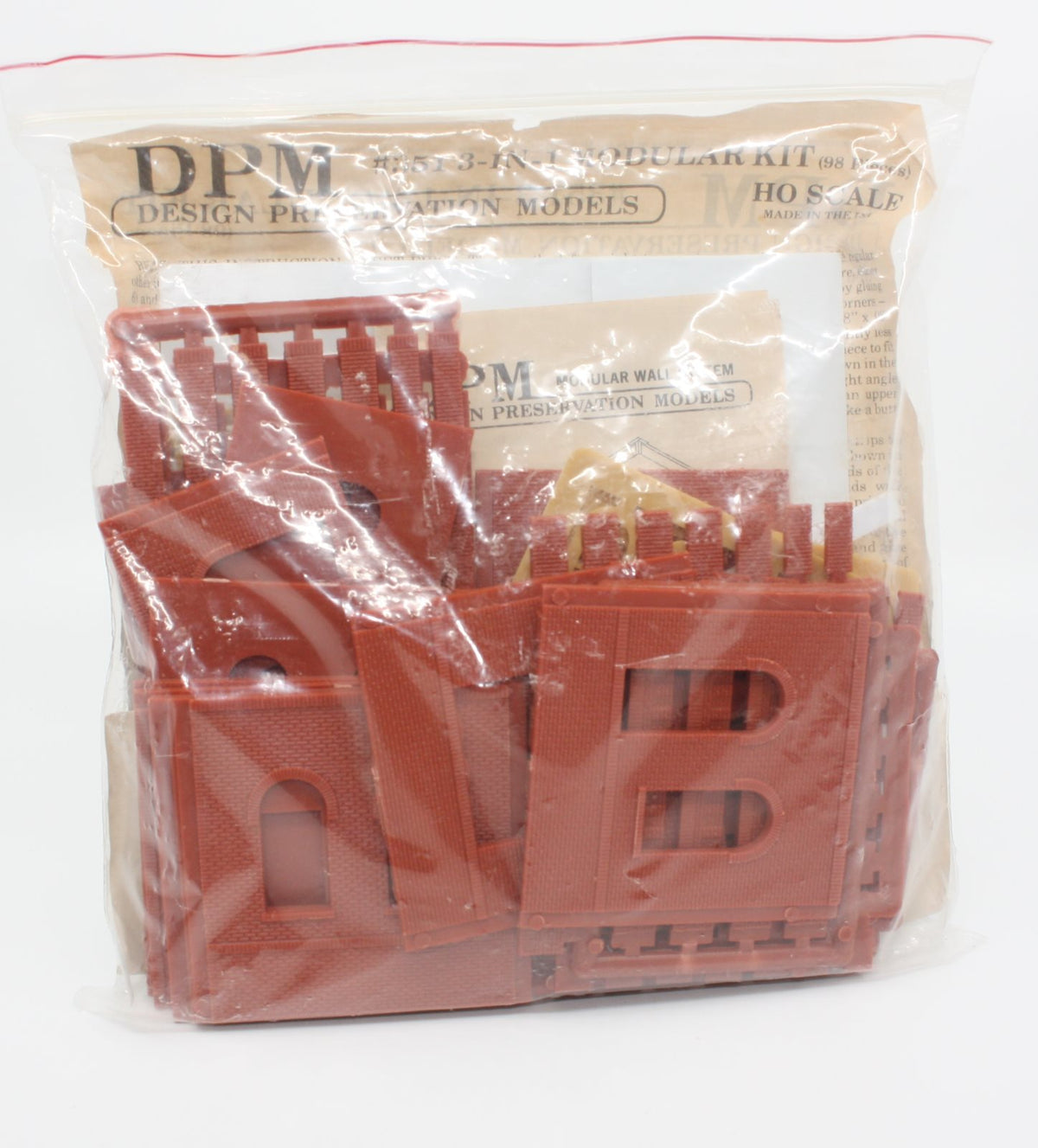 DPM 35100 HO Scale Three-In-One 120 Piece Kit