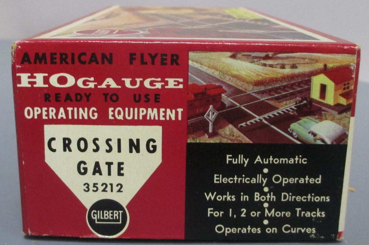 American Flyer 35212 Operating Crossing Gate & House EX/Box