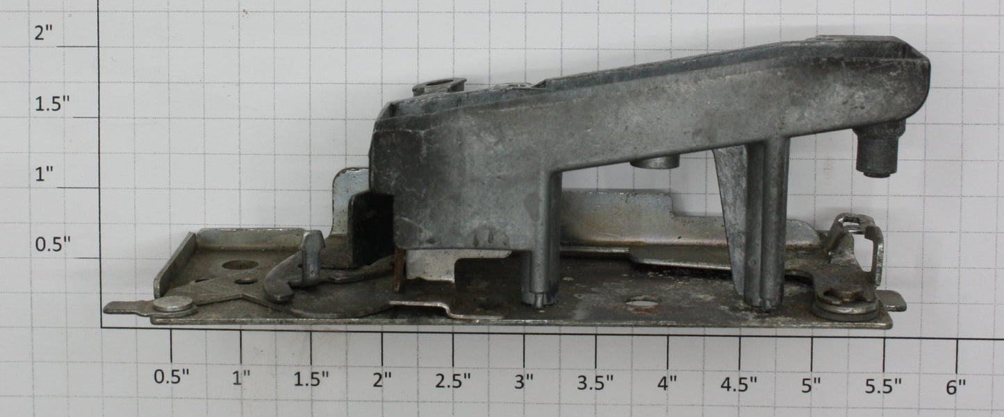 Lionel 3662-54 Milk Car Chute with Can Sweep Arm