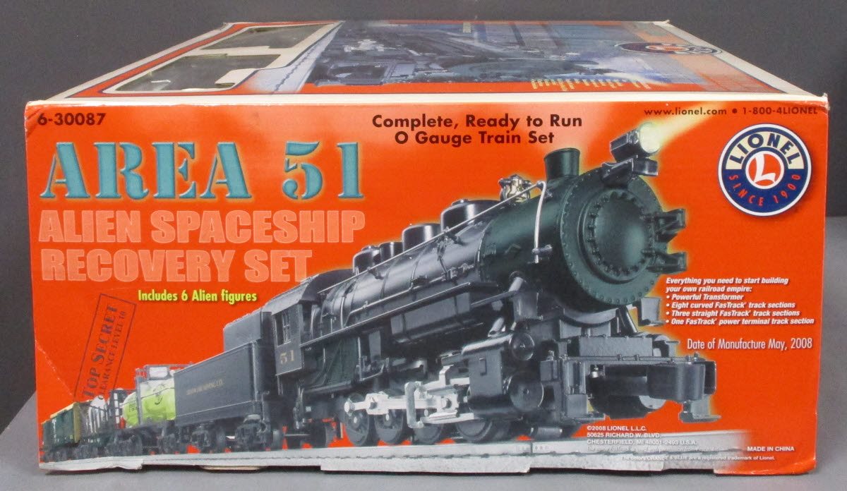 Lionel 6-30087 O Gauge Area 51 Alien Spaceship Recovery Steam Train Set NIB