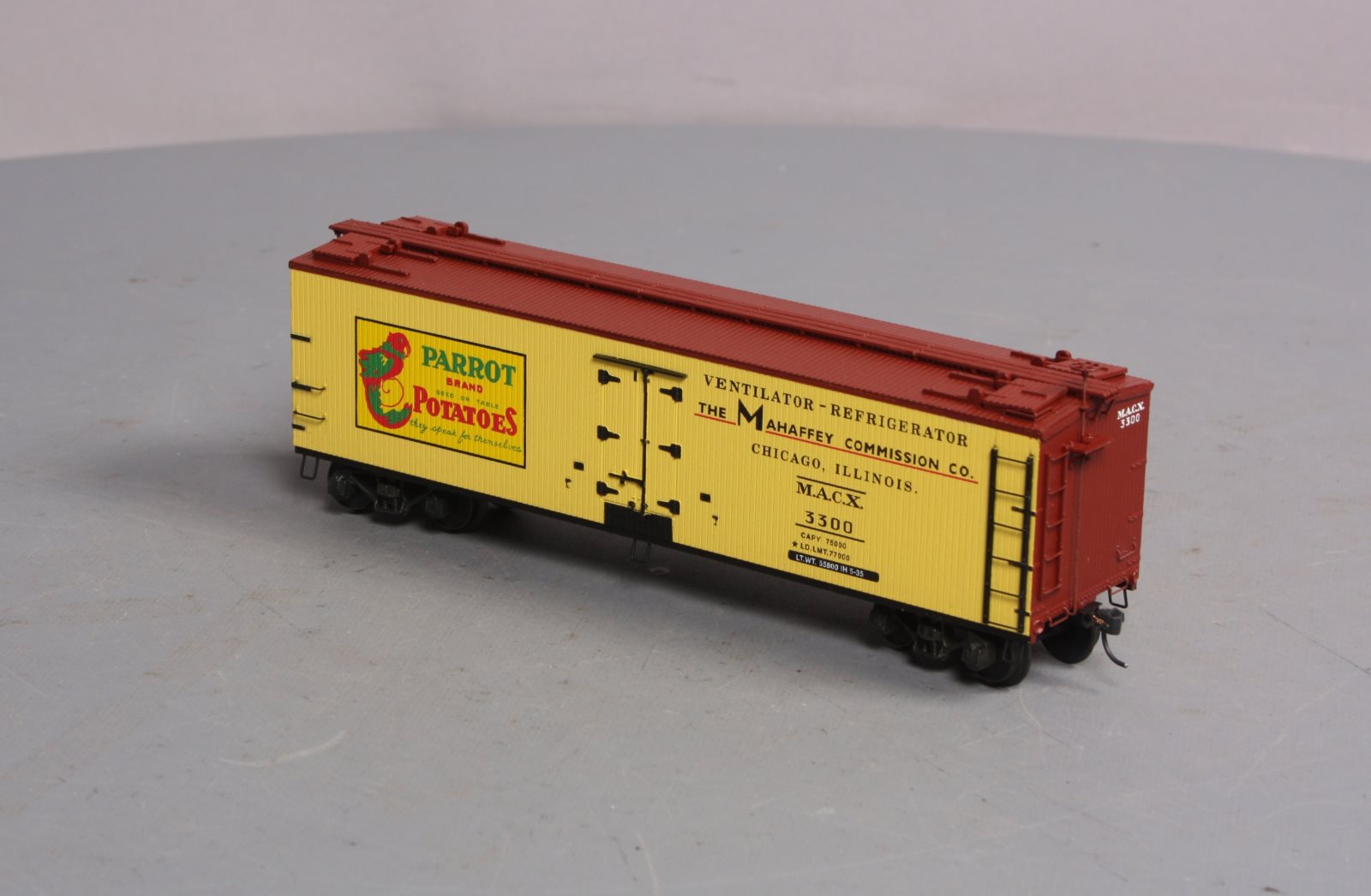 S-Helper 00518 S Scale Parrot Potatoes 40' Wooden Billboard Reefer #3300 LN/Box