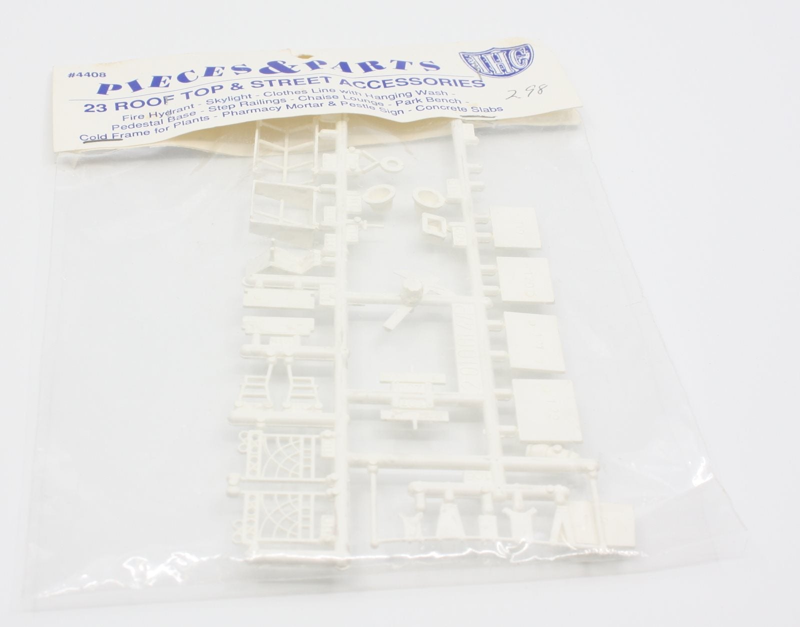 IHC 4408 HO Scale Rooftop & Street Accessories Plastic Kit