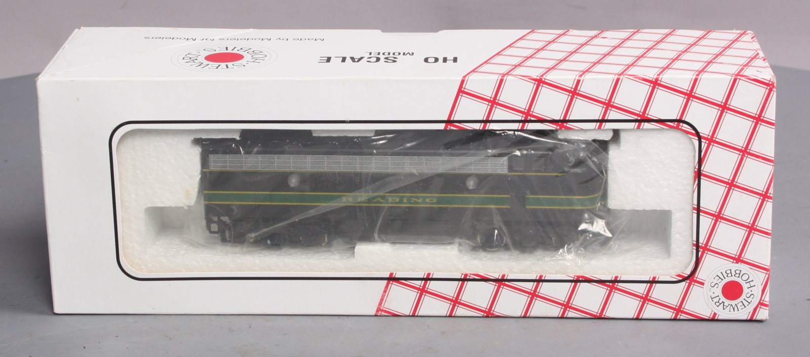 Stewart 5617 HO Reading EMD F7 Phase I Early AB Powered Diesel Locomotive Set LN/Box