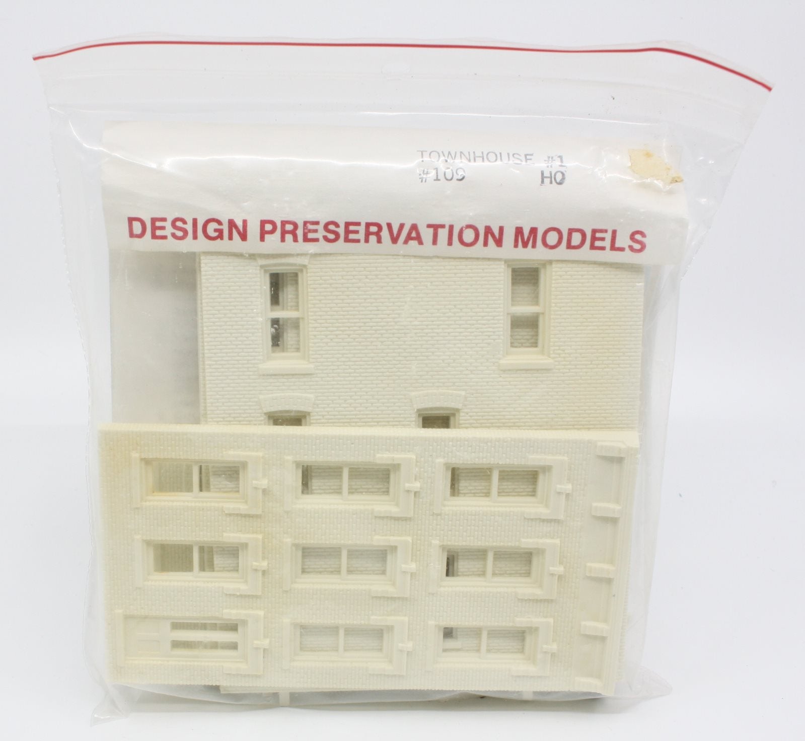 DPM 10900 HO Scale Townhouse #1 Structures Building Kit