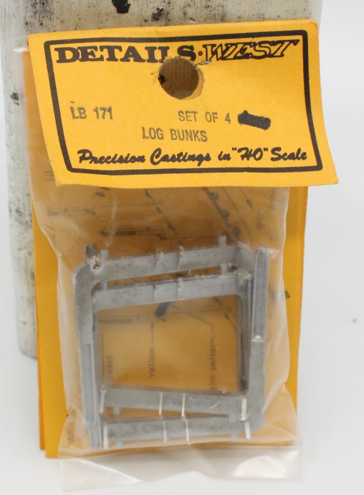 Details West LB-171 HO Scale Log Bunks (Pack of 4)