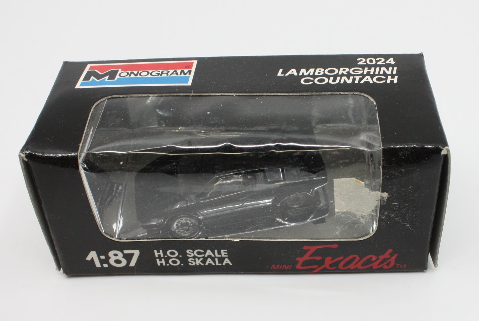 Monogram 2024 HO Lamborghini Countach