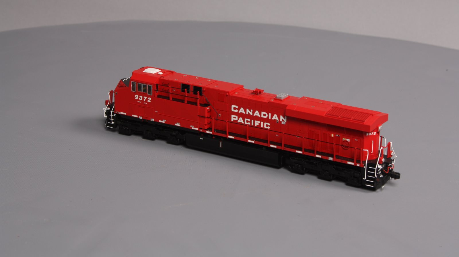 MTH 80-2326-1 HO Canadian Pacific GE ES44AC w/Proto-Sound 3.0 & DCC #9372