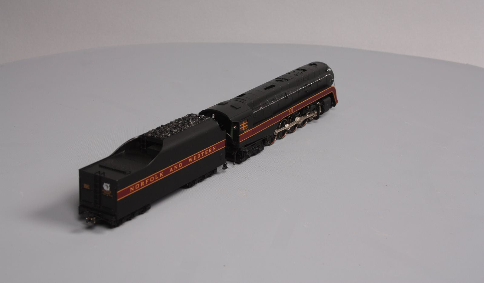 MTH 80-3265-1 HO Norfolk & Western 4-8-4 J Steam Locomotive with